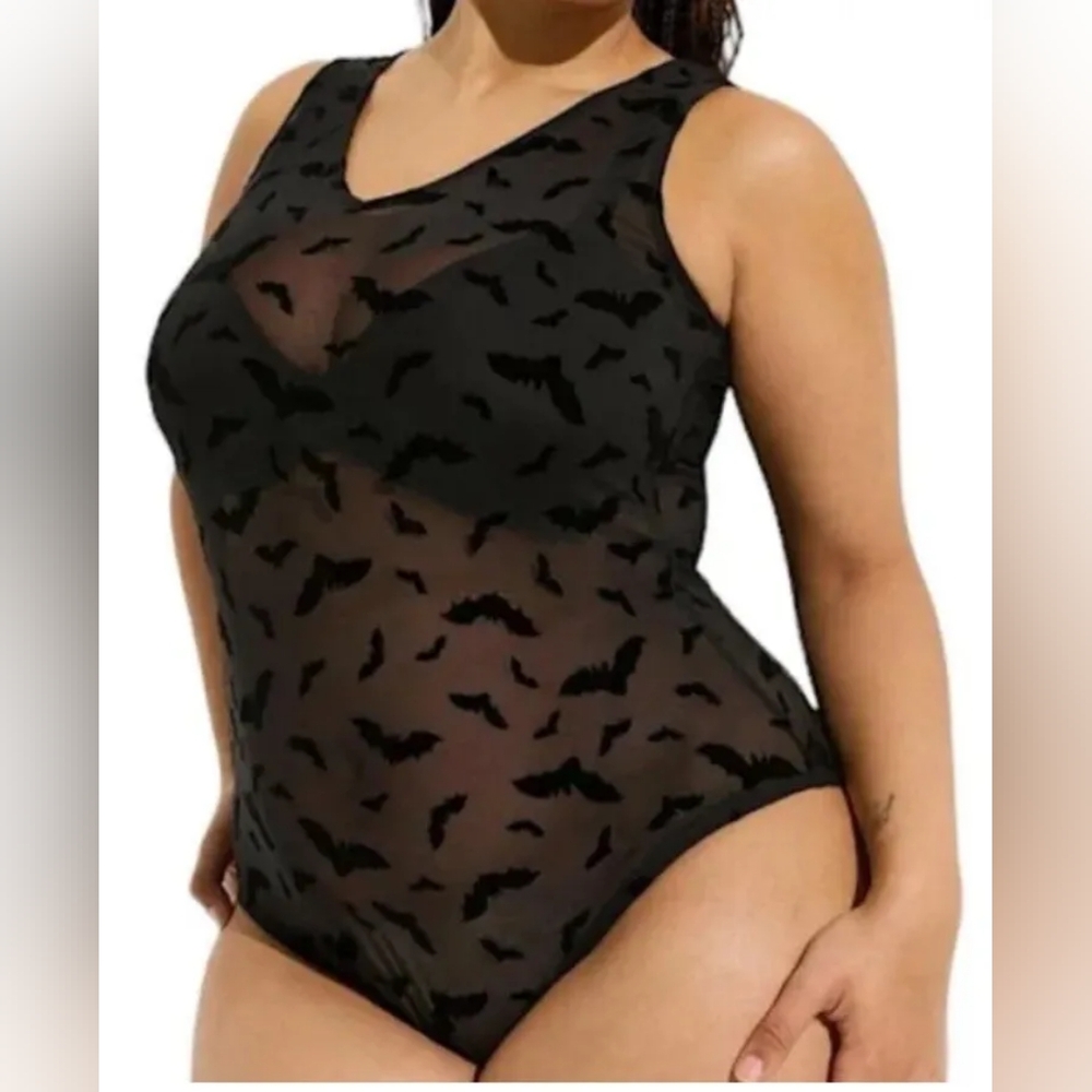 NWT | Torrid Flocked Mesh V-Neck Bodysuit | Size 4
